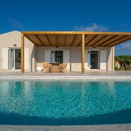 Summer Breeze Villa Tzamarelata Ngoại thất bức ảnh