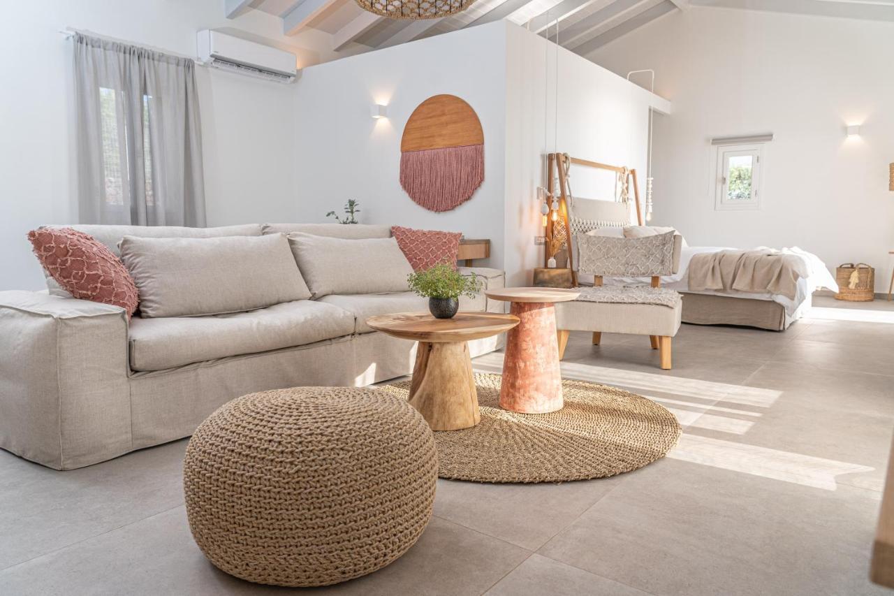 Summer Breeze Villa Tzamarelata Ngoại thất bức ảnh