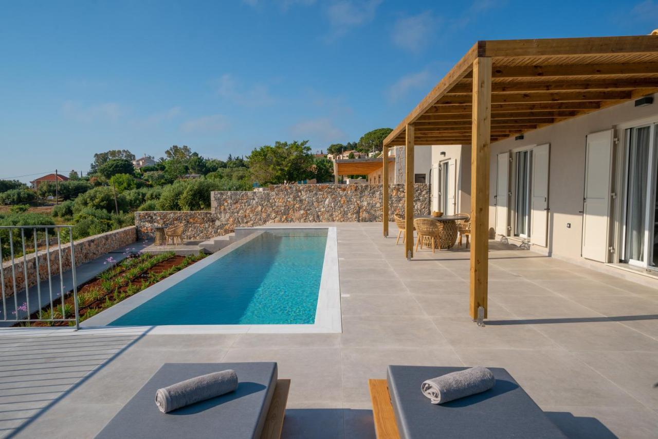 Summer Breeze Villa Tzamarelata Ngoại thất bức ảnh